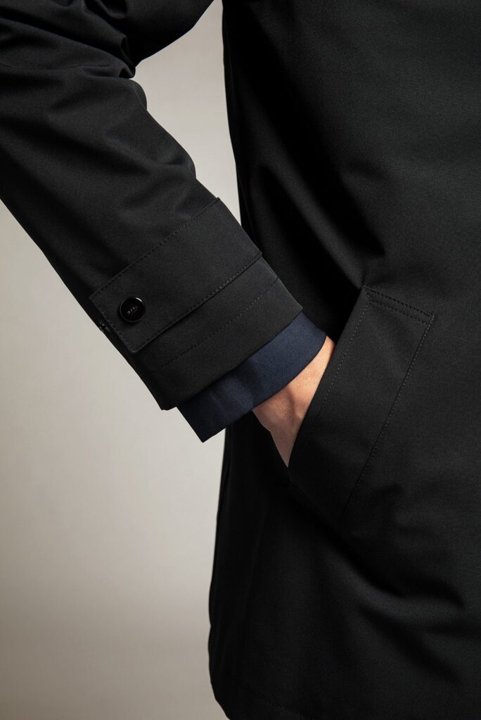APA Classic Men, waterproof trench coat in Midnight Black
