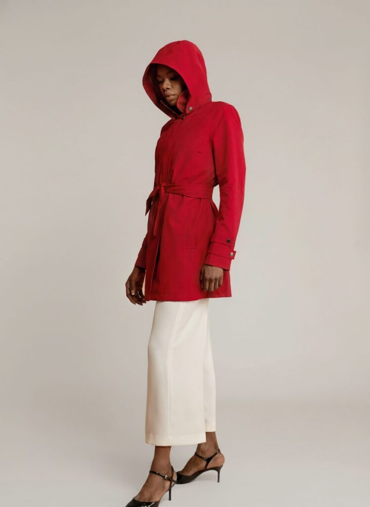 APA Classic Women, waterproof trench coat in Reddest Red