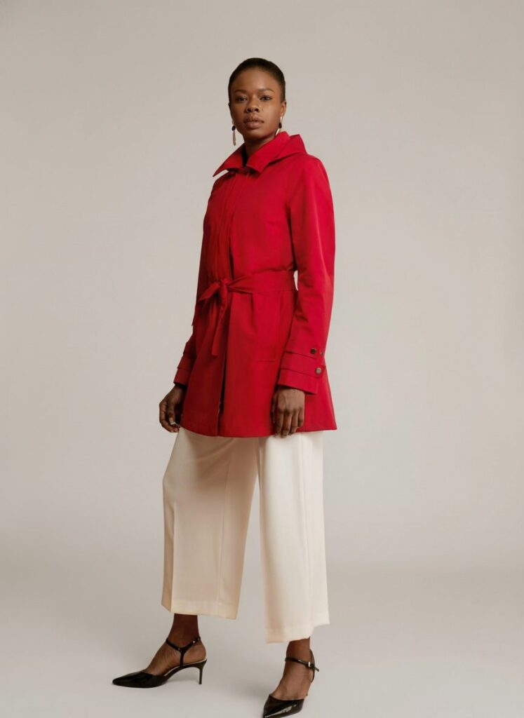 APA Classic Women, waterproof trench coat in Reddest Red