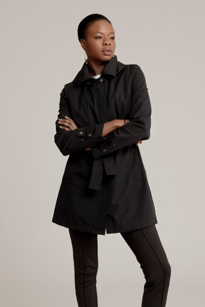 APA Classic Women, waterproof trench coat in Midnight Black
